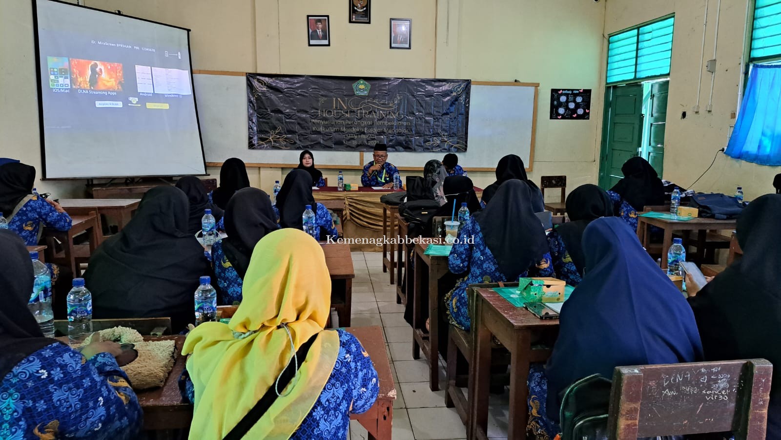 Tingkatkan Kompetensi Guru, MAN 1 Bekasi gelar IHT Kurmer