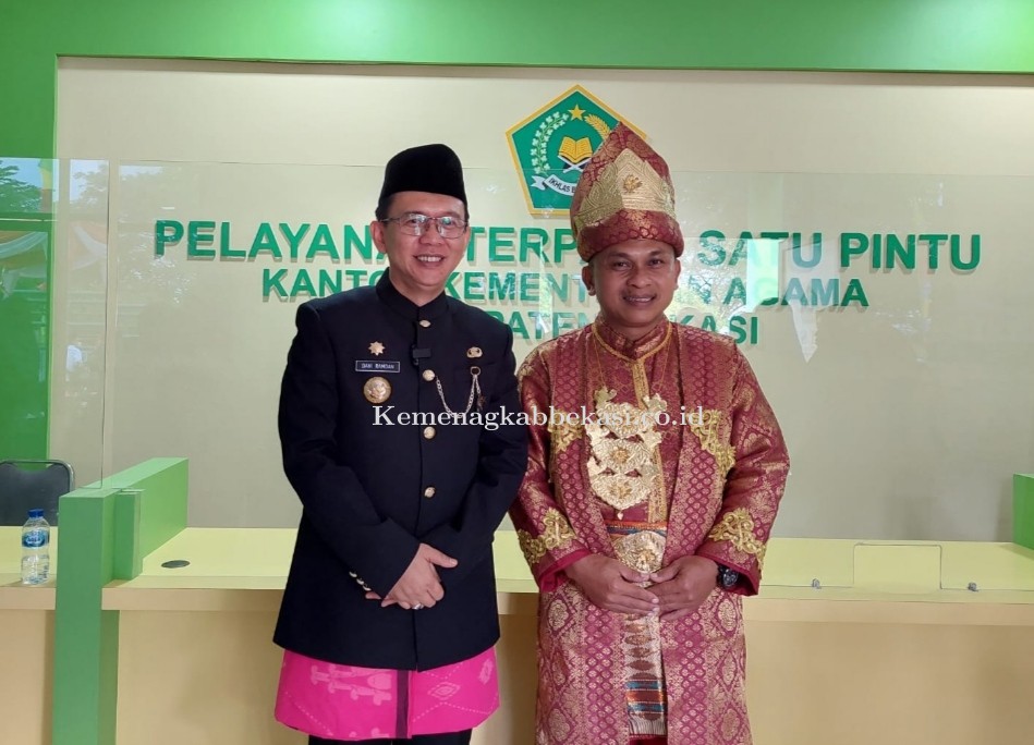 Pakaian Adat Nusantara Warnai Peringatan HAB Ke 77 Tingkat Kemenag Kabupaten Bekasi
